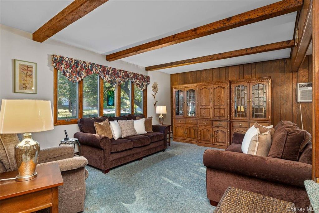 Photo of 32 Ravenwood Drive, Kings Park, NY 11754 (MLS # 922183)