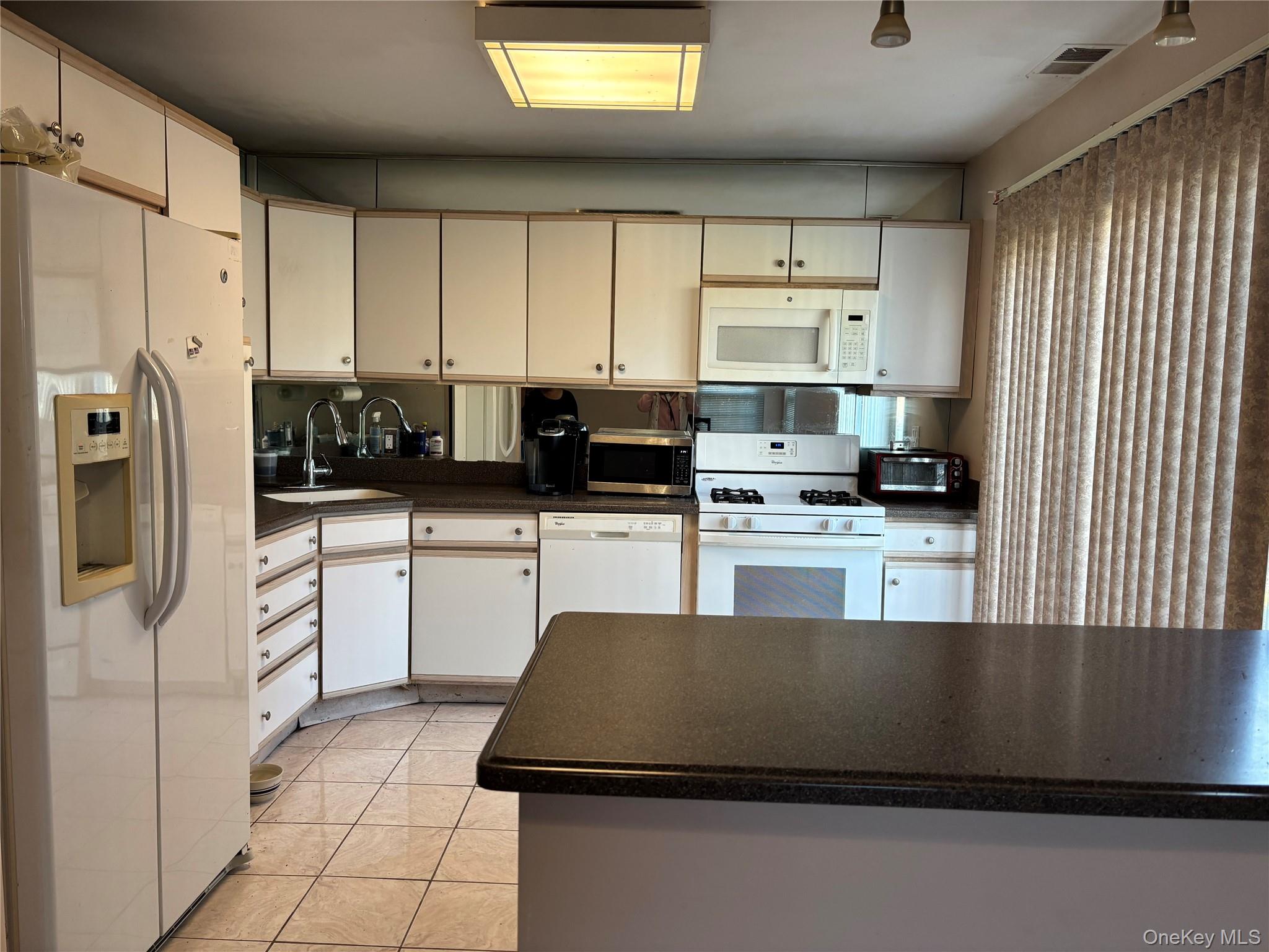 1503 Whispering Hills