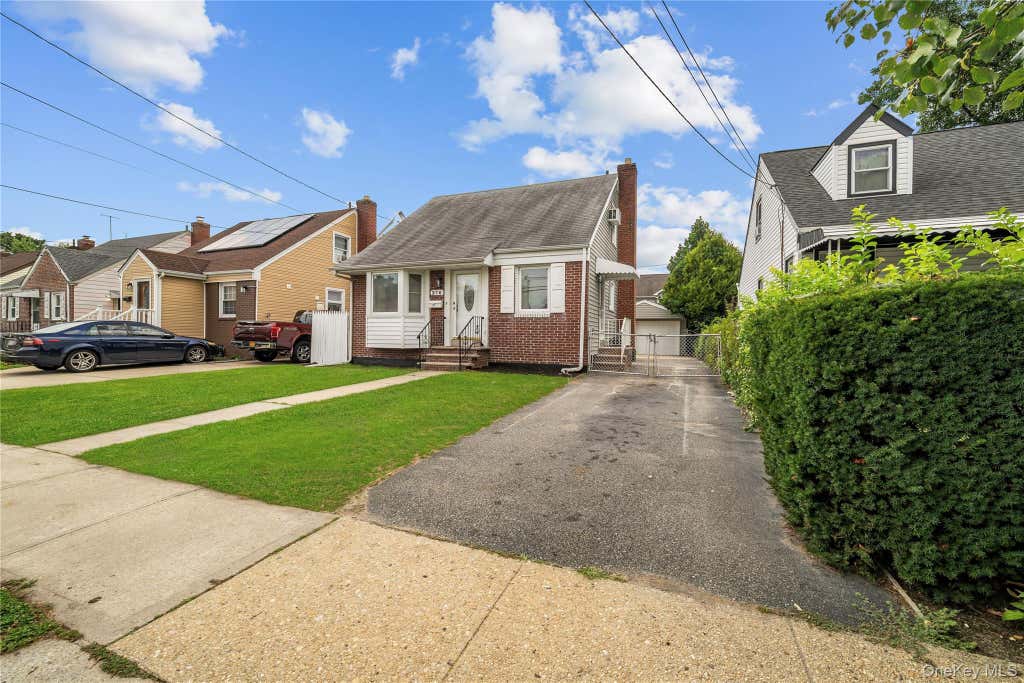 Photo of 370 Locust Avenue, Uniondale, NY 11553 (MLS # 1040608)