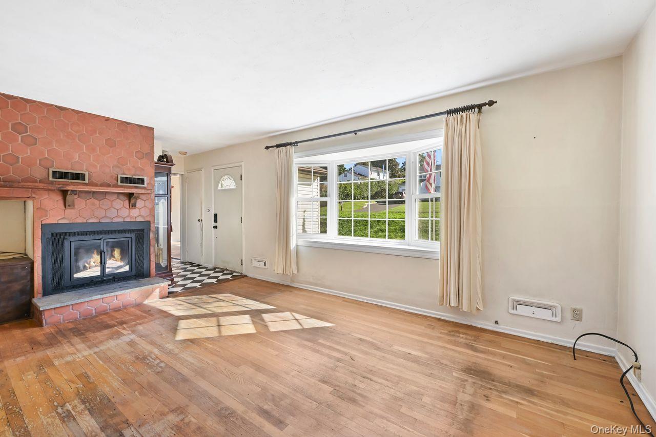 21 Allan Road