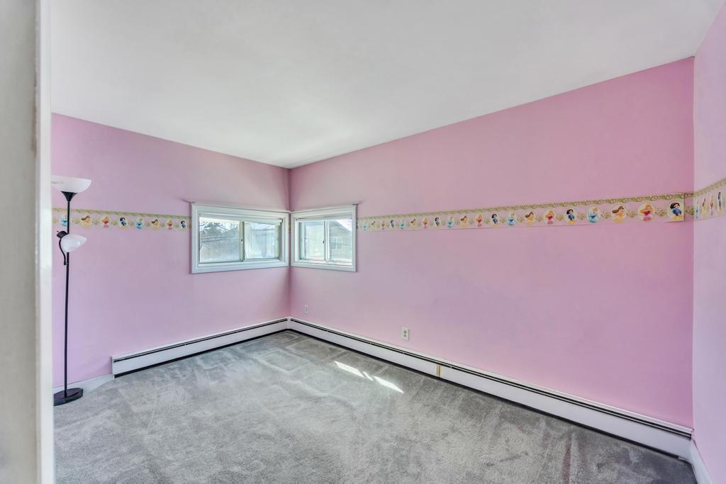38 Cliff Lane, Levittown, Florida image 22