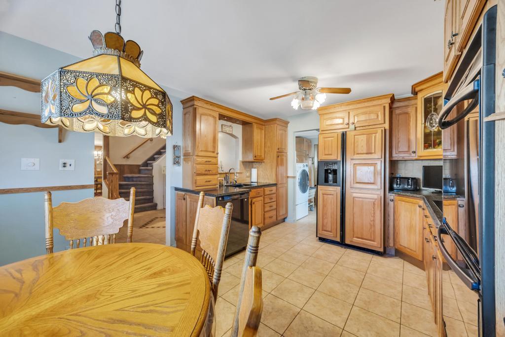 38 Cliff Lane, Levittown, Florida image 4