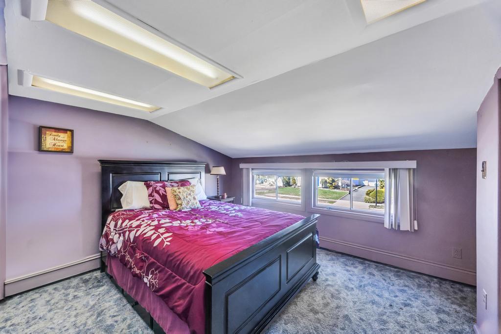 38 Cliff Lane, Levittown, Florida image 24