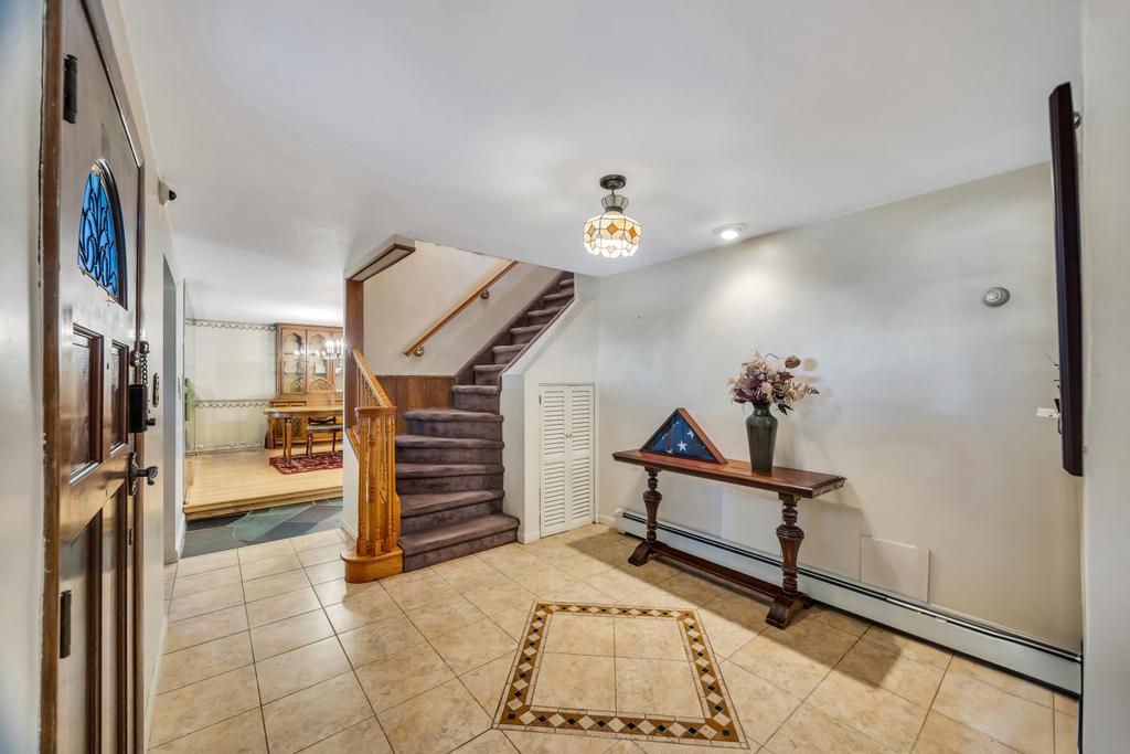 38 Cliff Lane, Levittown, Florida image 14