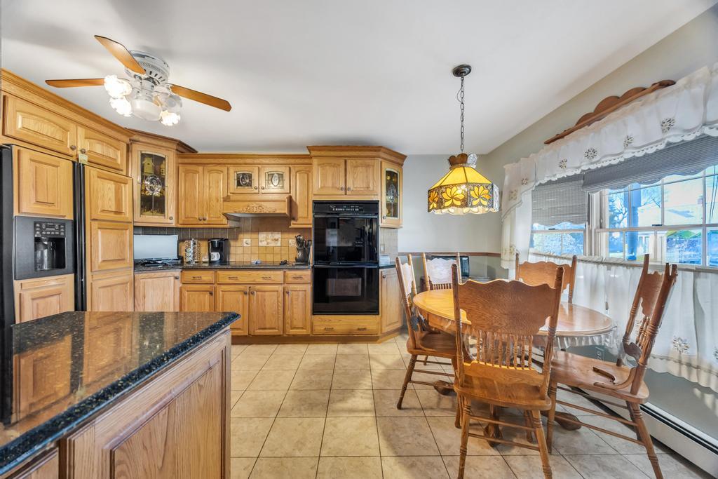 38 Cliff Lane, Levittown, Florida image 3