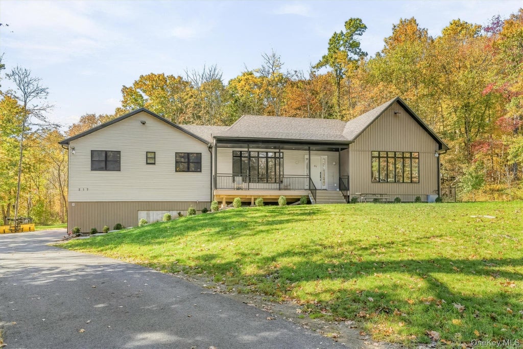 Photo of 217 Maple Avenue, Monroe, NY 10950 (MLS # 1068329)