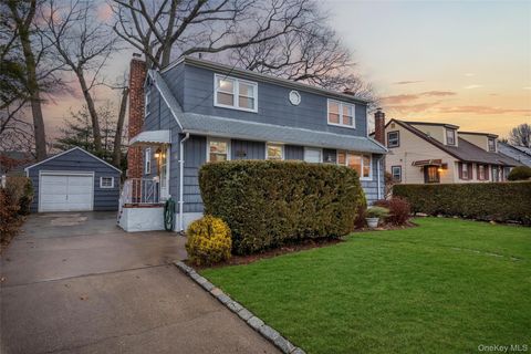 Condo For Sale - 133 Judith Lane<br/> Valley Stream, NY 11580