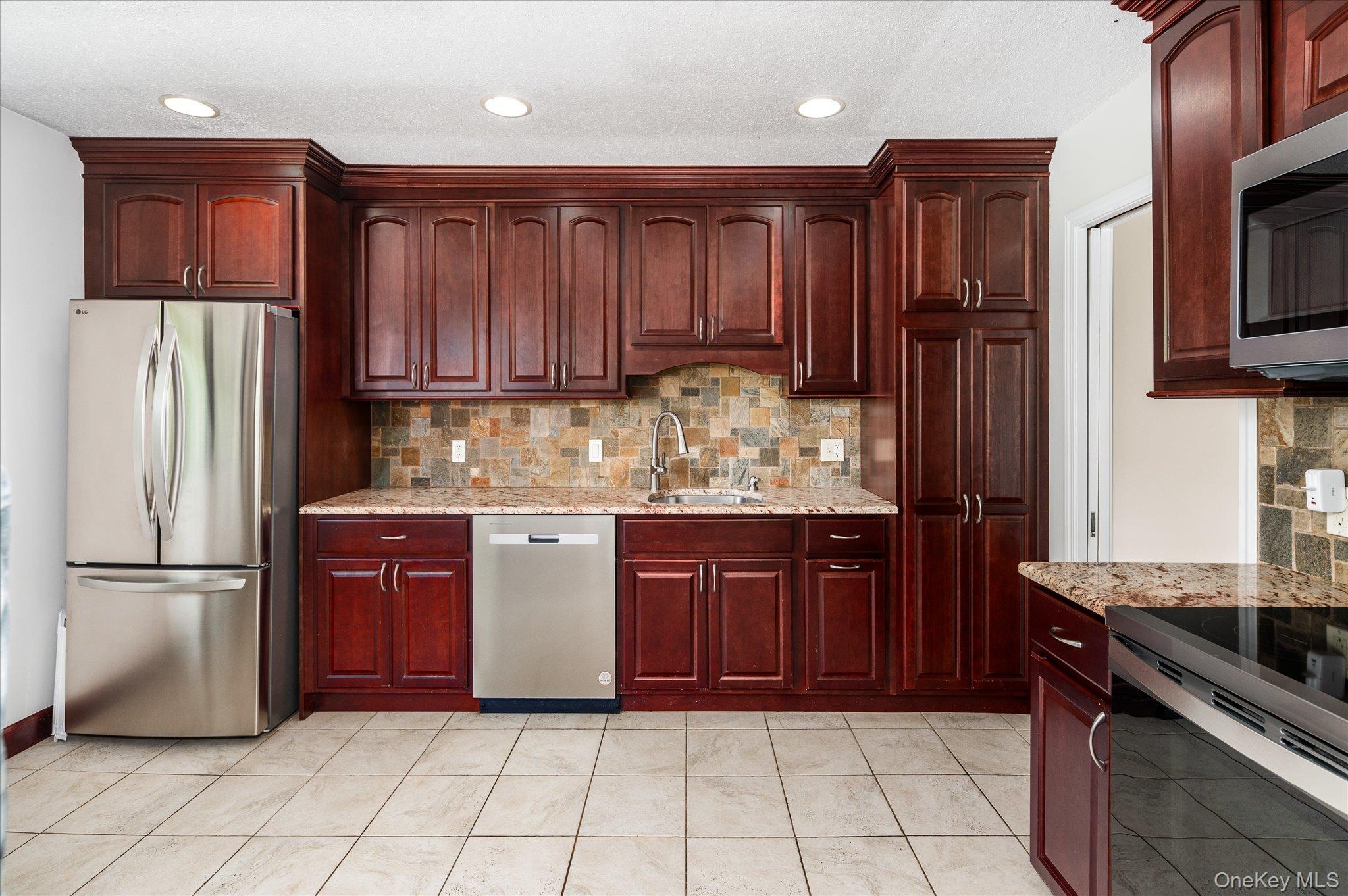 91 Heritage Hills D