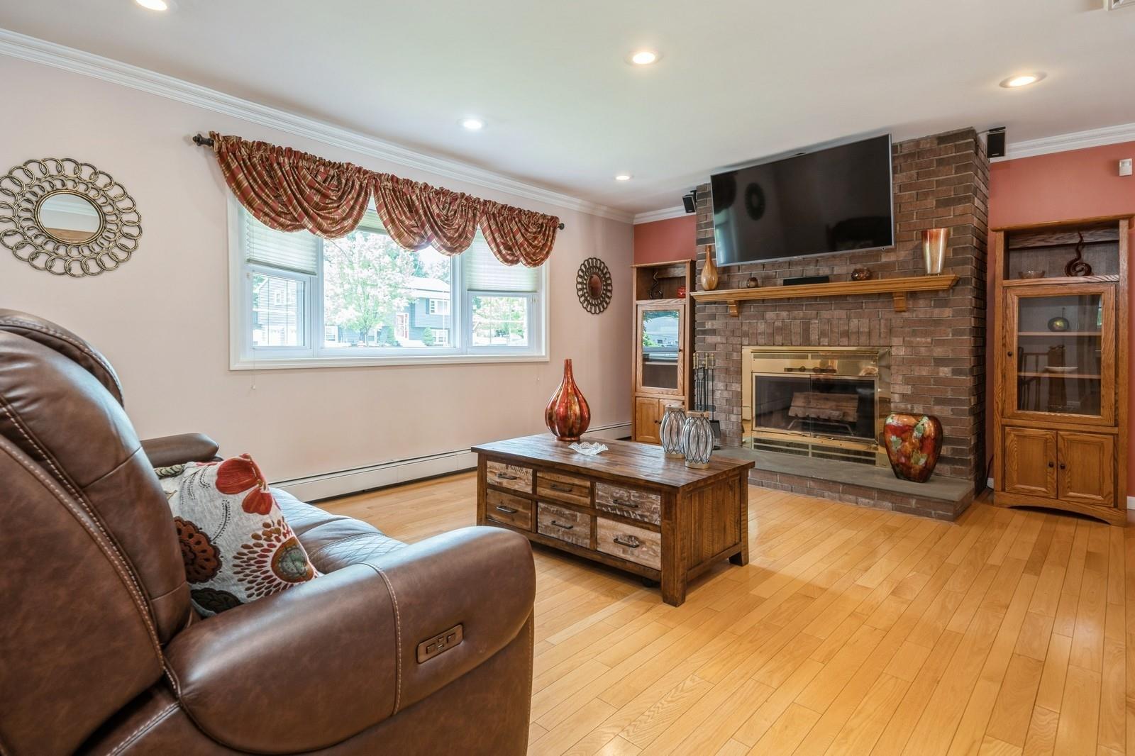 21 Forestdale Avenue