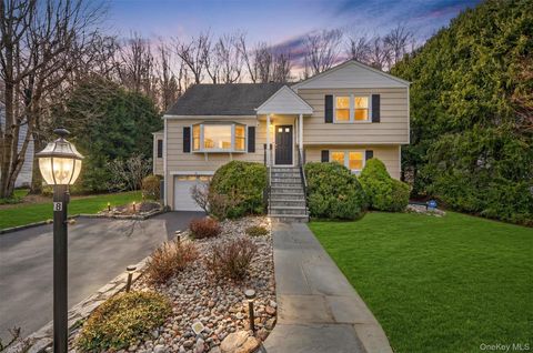 18 Clovebrook Road Valhalla NY 10595