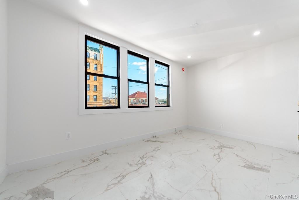315 Riverside Boulevard 5