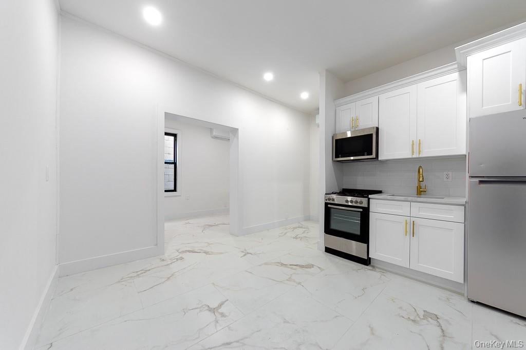 315 Riverside Boulevard 5