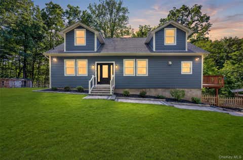 Photo of 14 Elm Street, Bloomingburg, NY 12721 (MLS # 1009434)