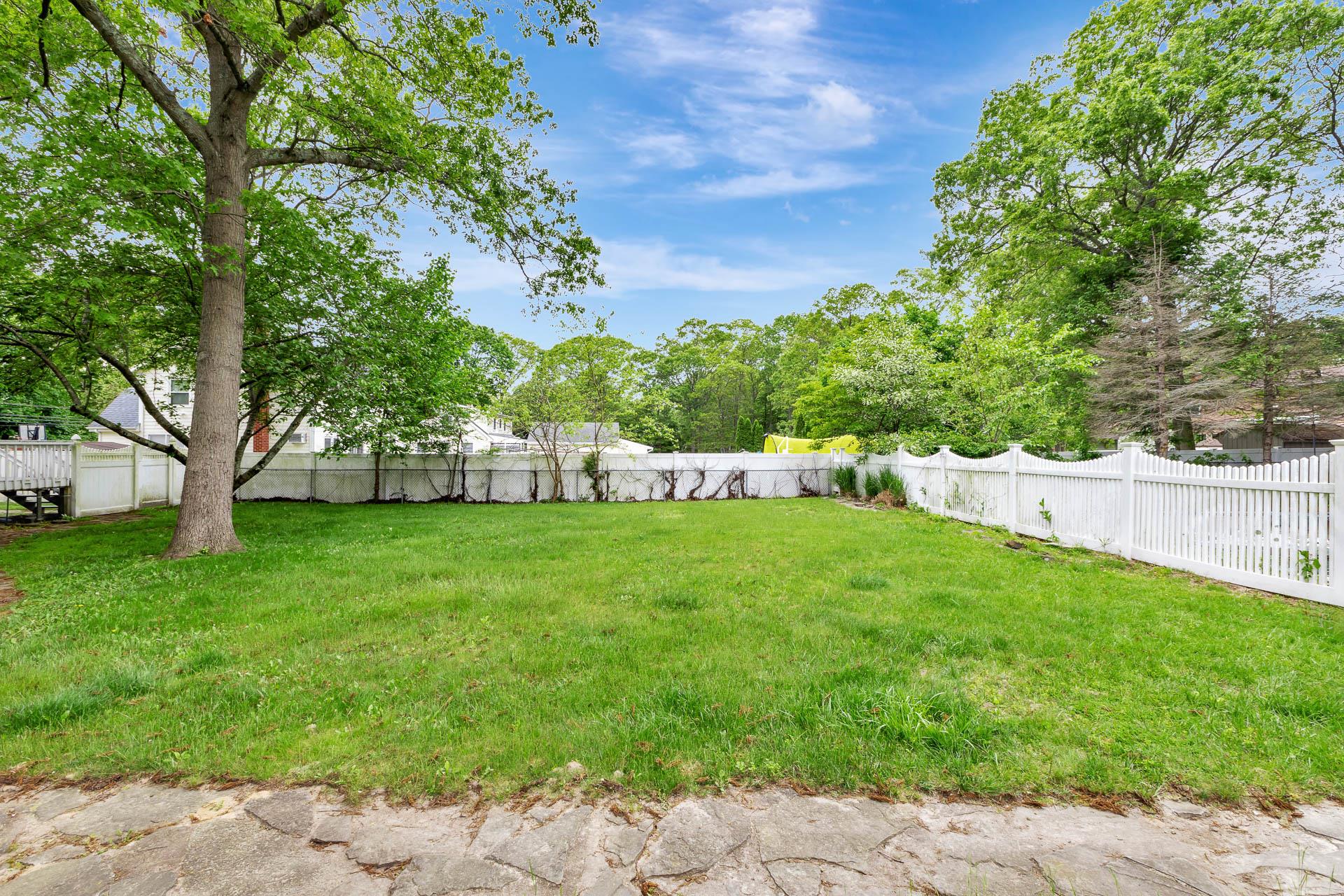 449 Terry Blvd Blvd, Holbrook, New York image 10