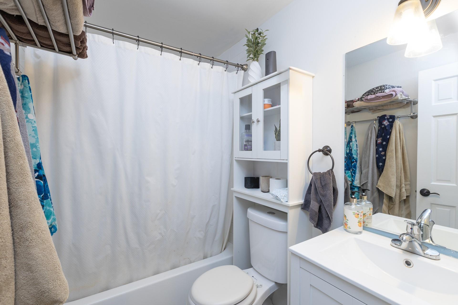449 Terry Blvd Blvd, Holbrook, New York image 33