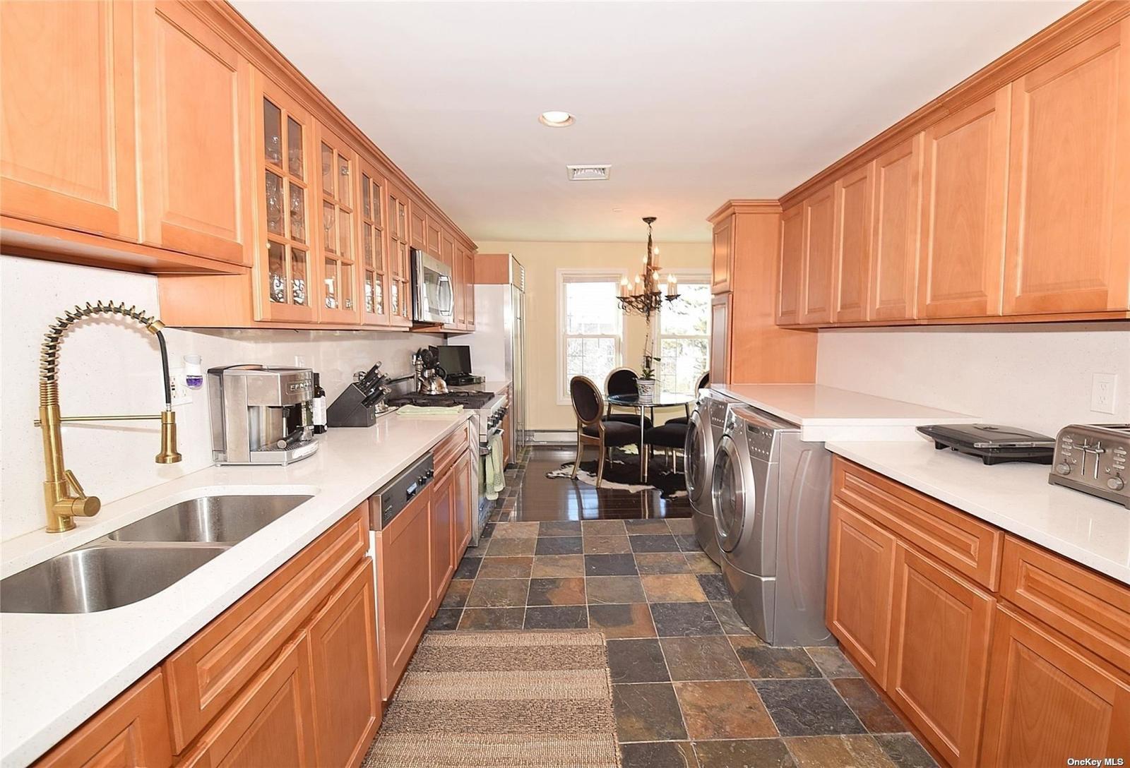 3434 Colony Drive Dr, Baldwin, New York image 16