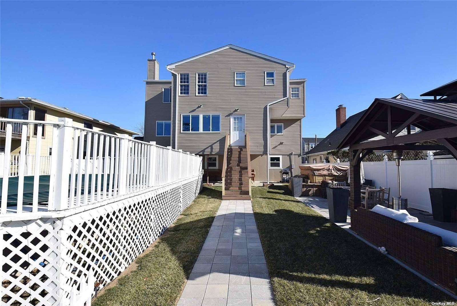 3434 Colony Drive Dr, Baldwin, New York image 11
