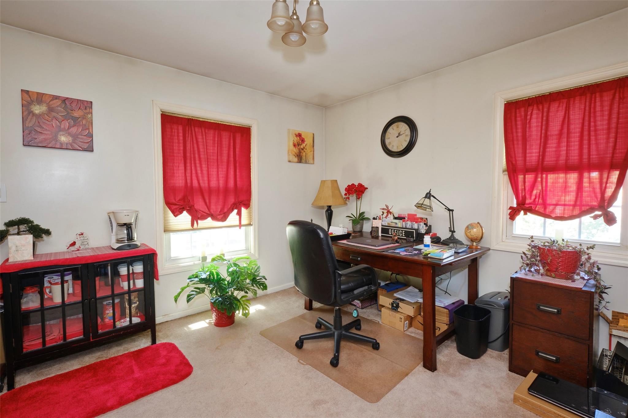 225 Oak Street, Floral Park, New York image 17