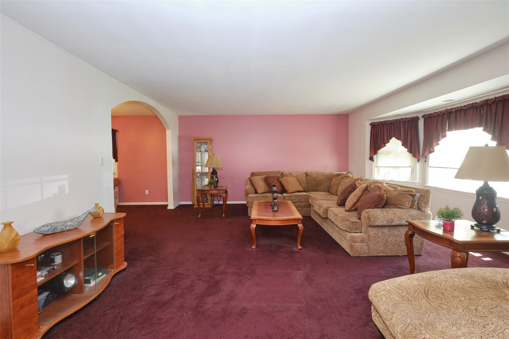 225 Oak Street, Floral Park, New York image 6