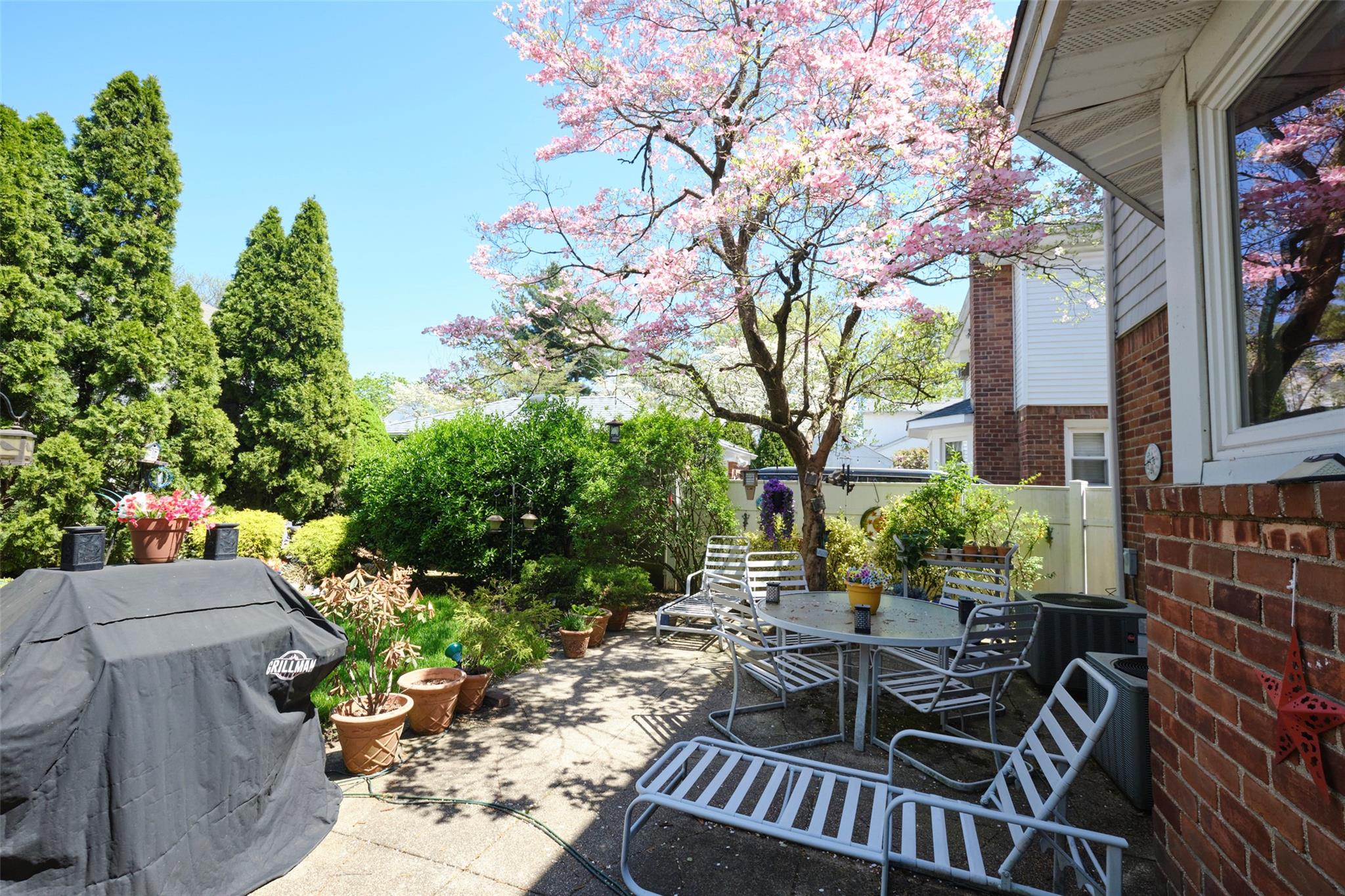 225 Oak Street, Floral Park, New York image 20