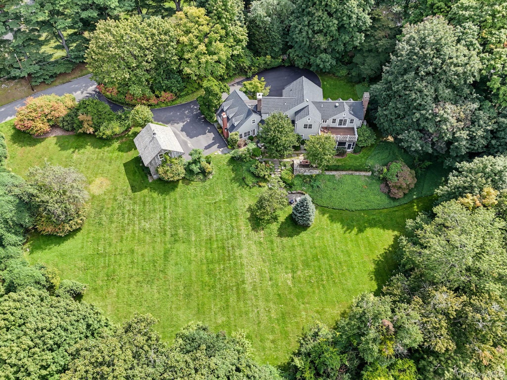 Photo of 18 Ivy Hill Road, Chappaqua, NY 10514 (MLS # 923774)