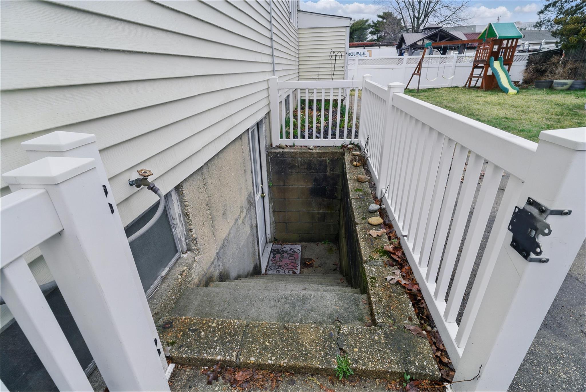 491 Wicks Road, Brentwood, New York image 19