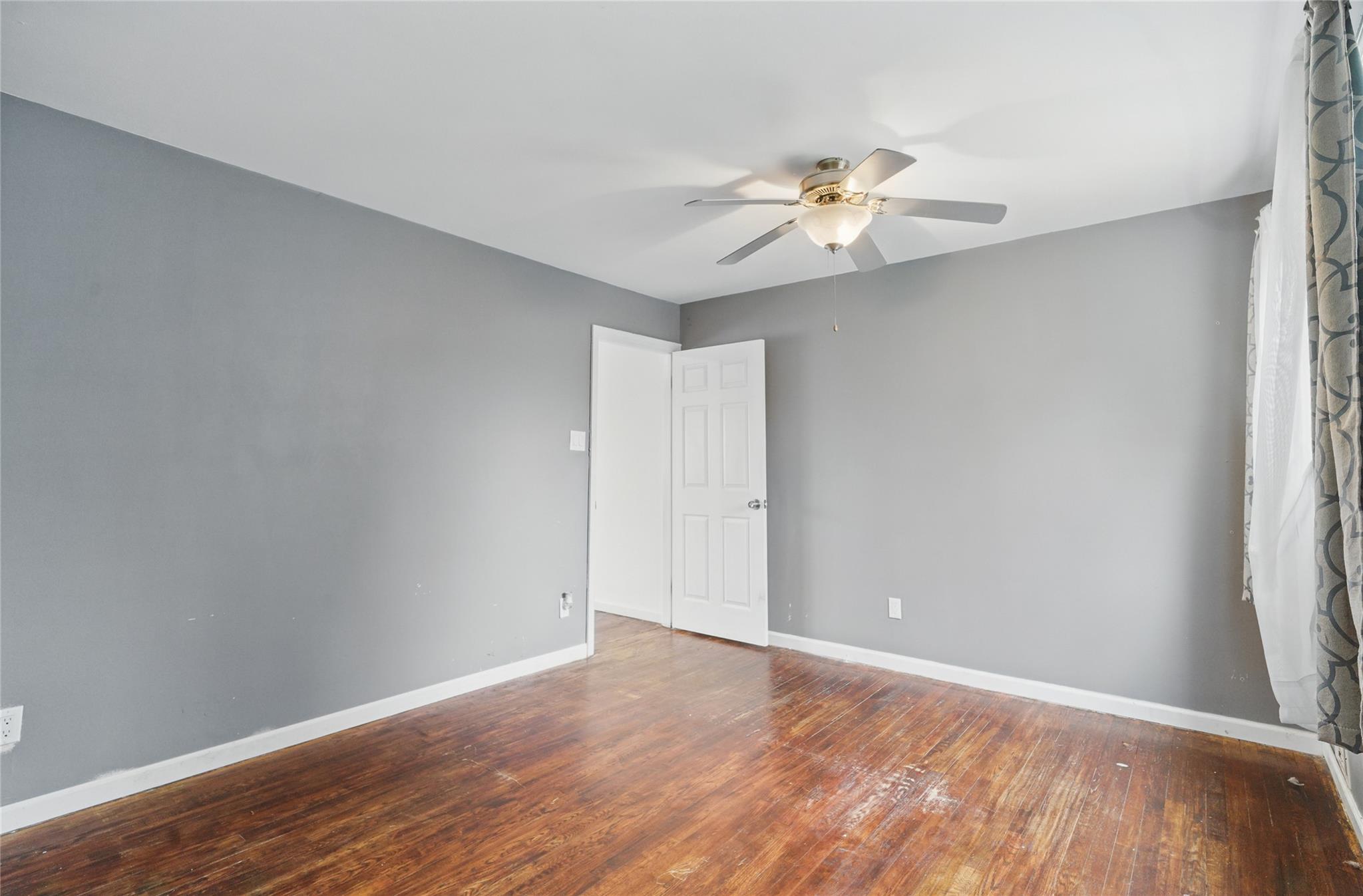 491 Wicks Road, Brentwood, New York image 9