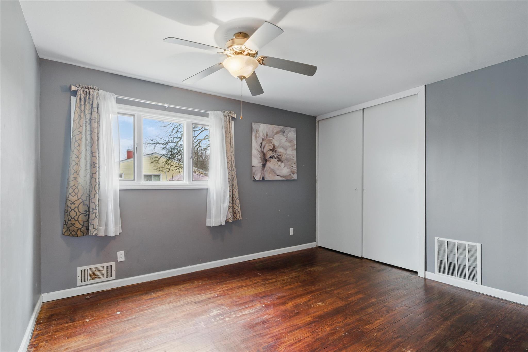 491 Wicks Road, Brentwood, New York image 10