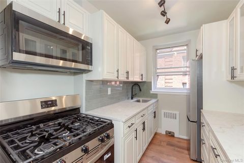12 Westchester Avenue 4H White Plains NY 10601