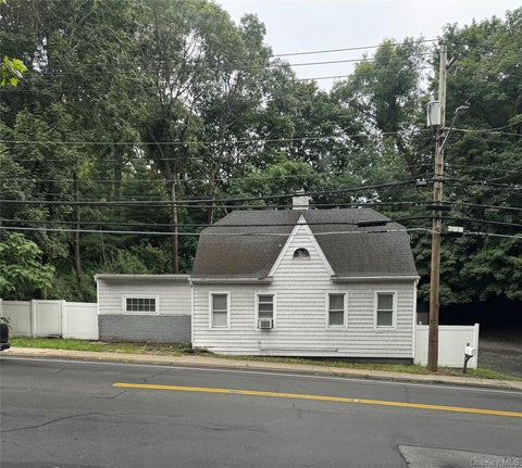 Photo of 864 Fort Salonga Road, Northport, NY 11768 (MLS # 1033224)