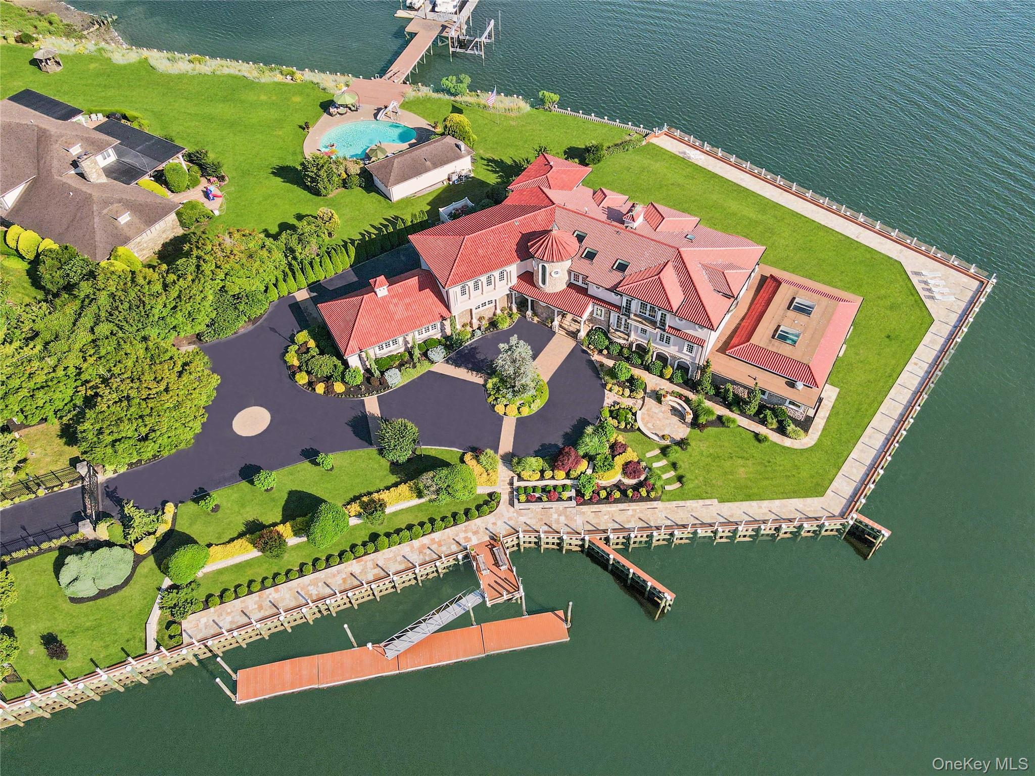 1101 Harbor Road