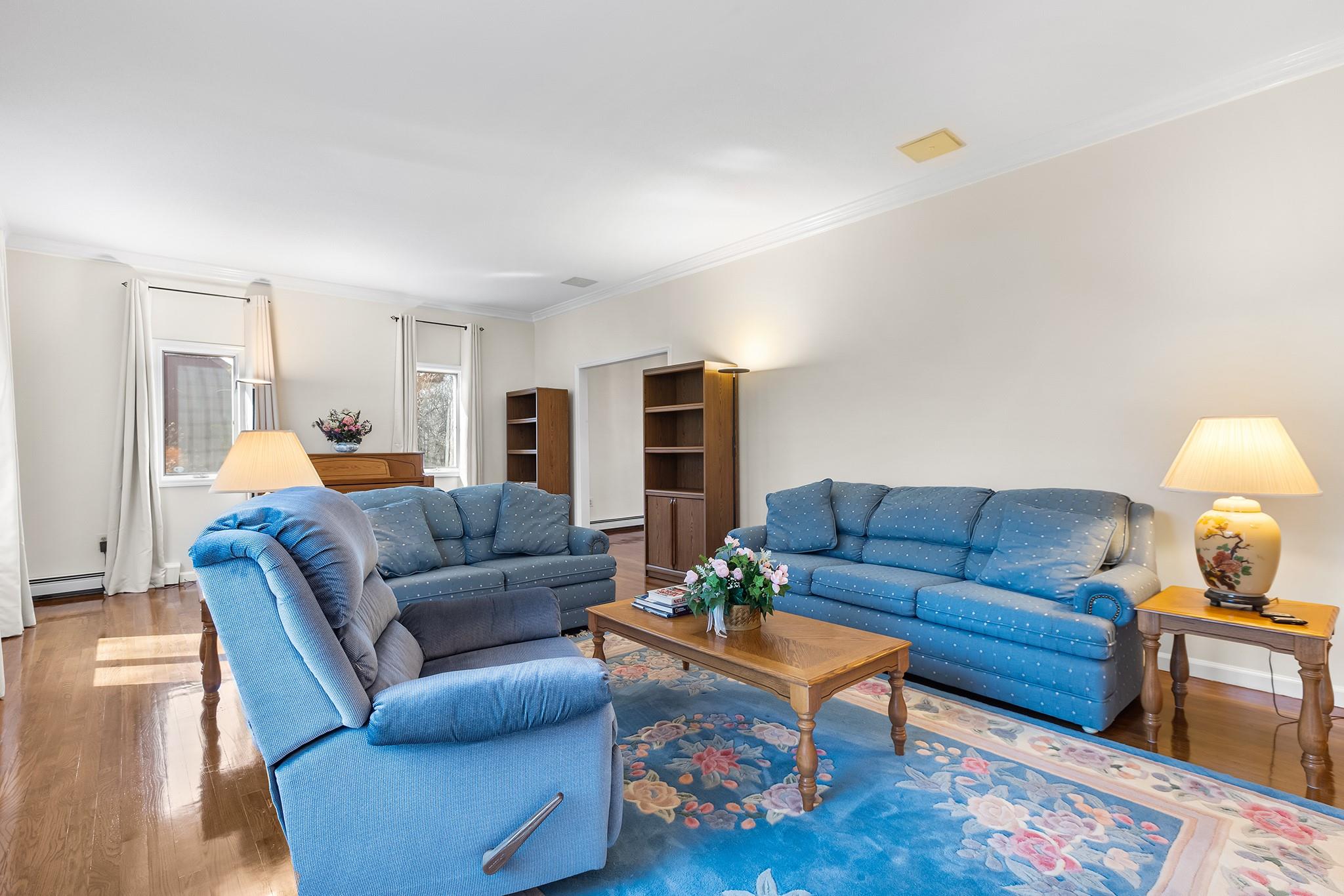 19 Hart Drive, Poughkeepsie, New York image 5