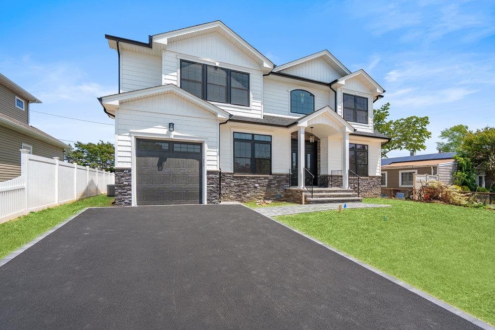 407 Wellington Road