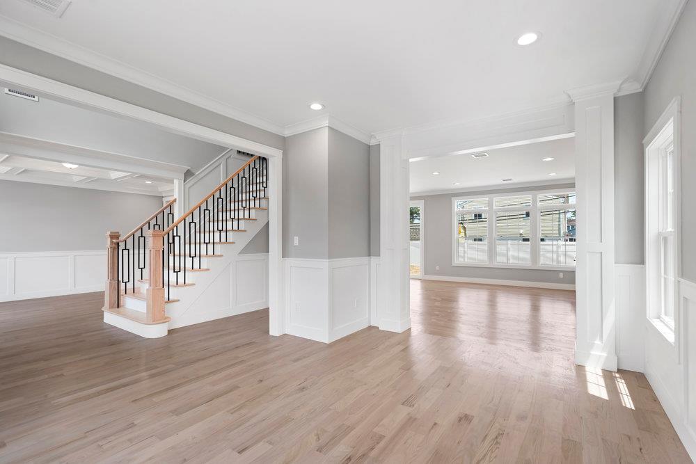 407 Wellington Road
