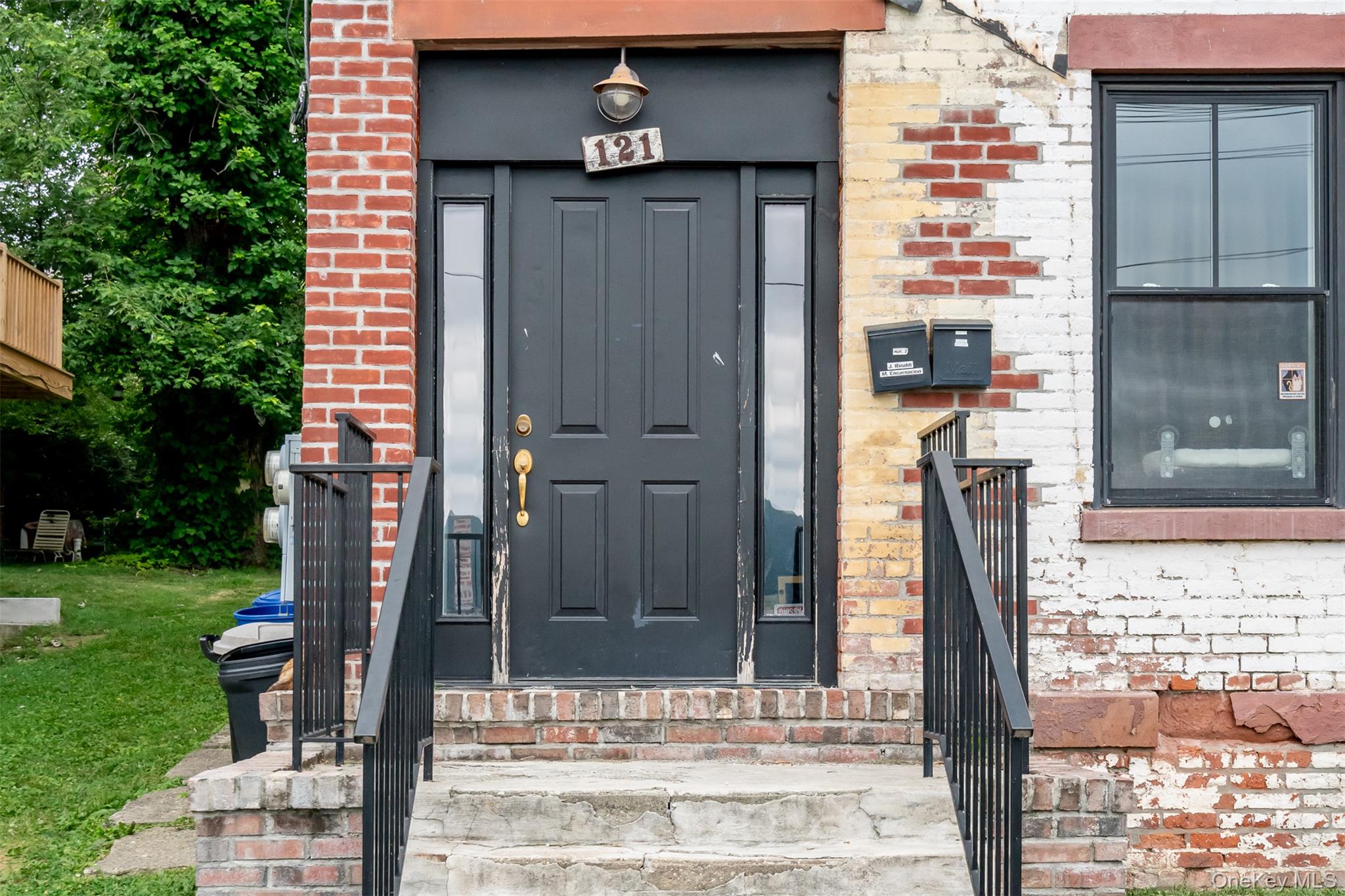 121 Montgomery Street