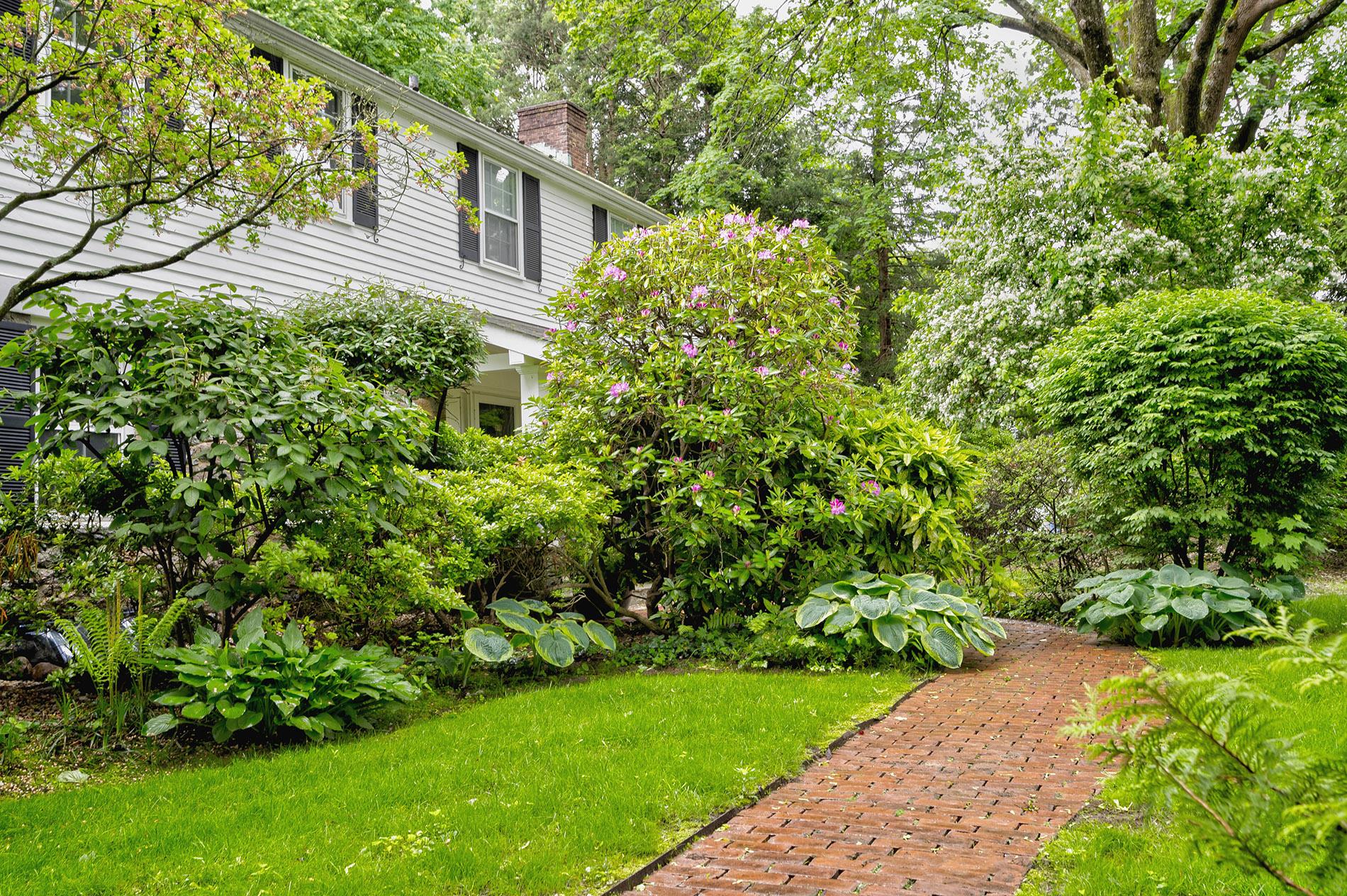 24 Cedar Lane