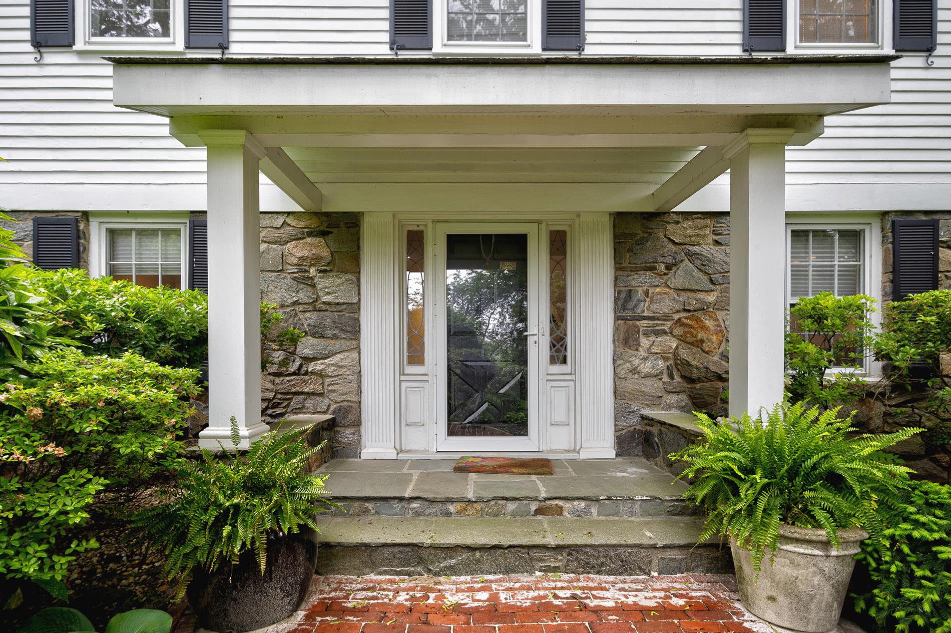 24 Cedar Lane
