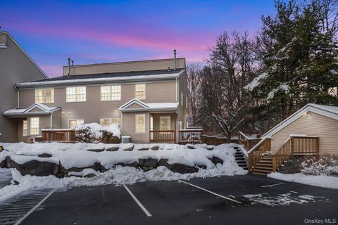 Condo For Sale - 1004 Cypress Court<br/> Highland Mills, NY 10930