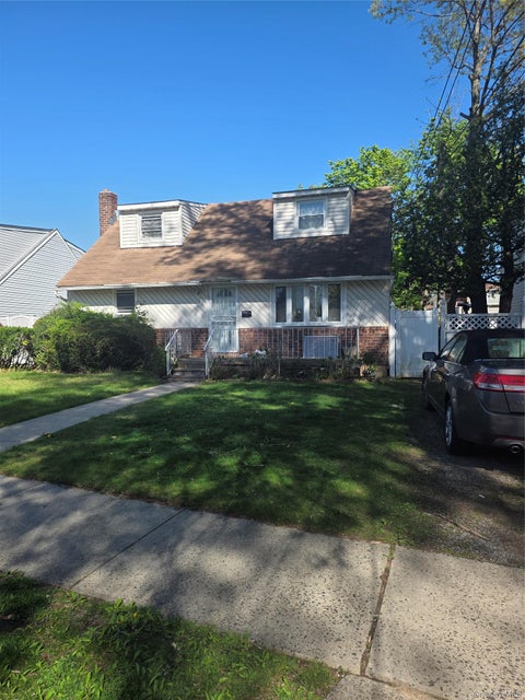Homes For Sale - 201 Benson Avenue<br/> Elmont, NY 11003