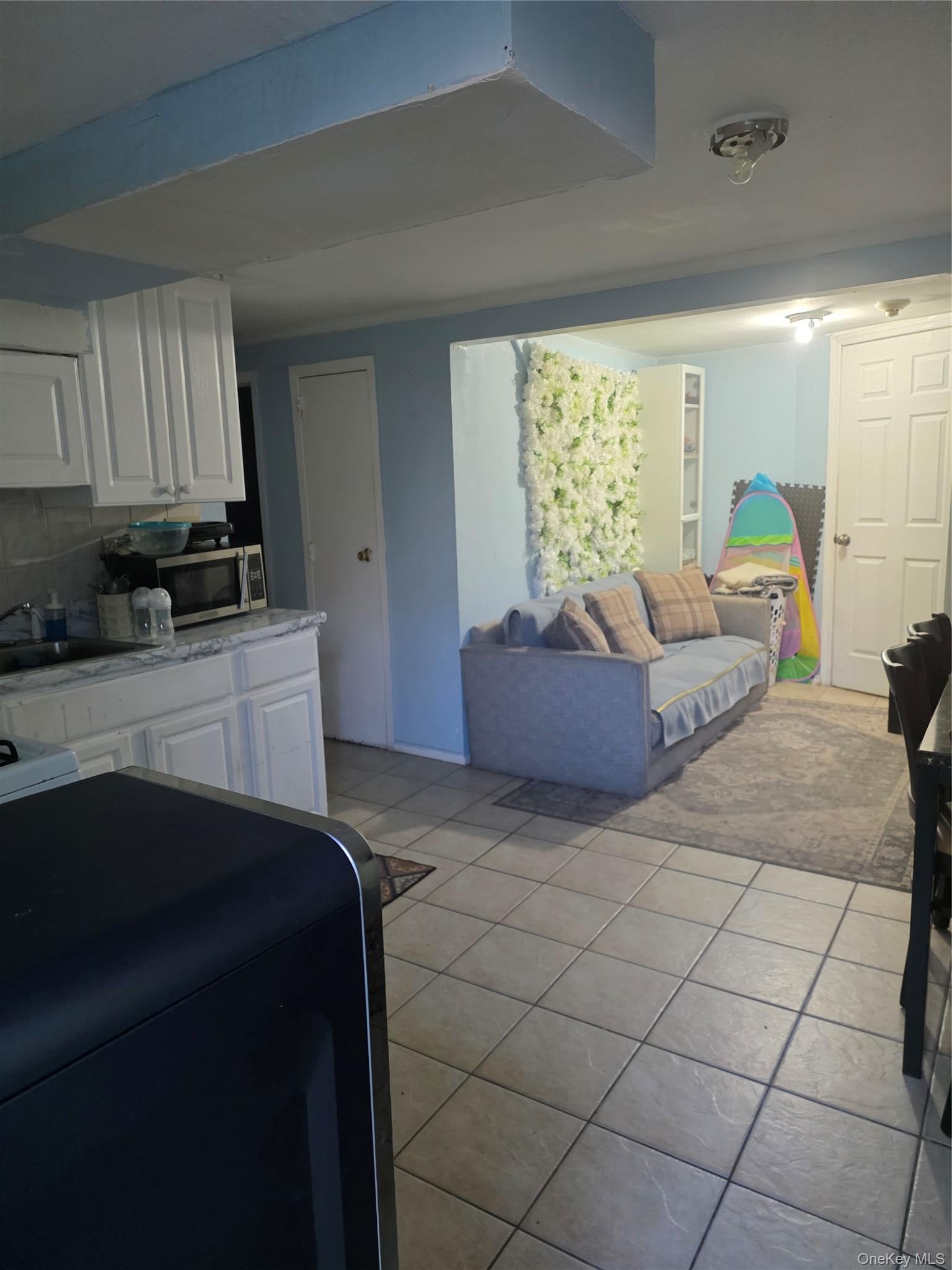 201 Benson Avenue - Photo 2