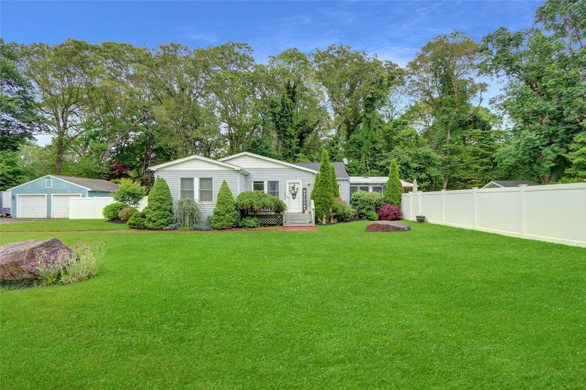 19 Deer Avenue
