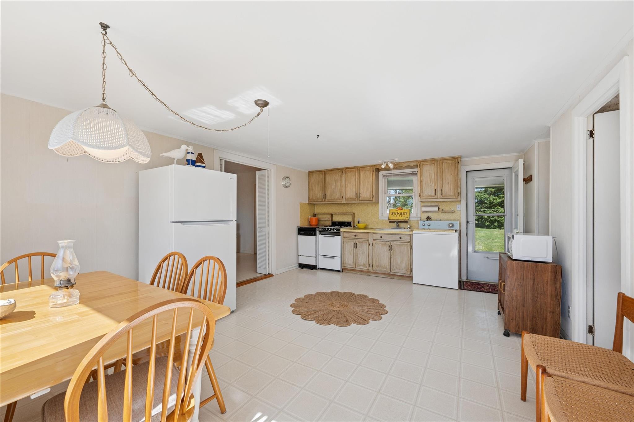 1055 Shipyard Lane, East Marion, New York image 7