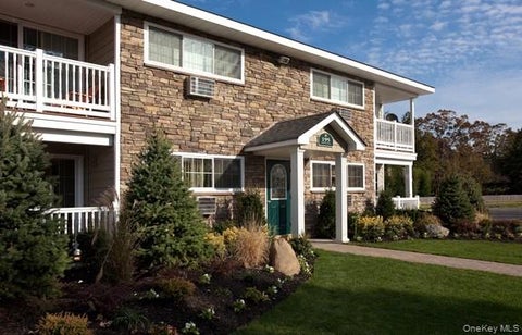 Apartment For Rent - 227 Lakeland Avenue #2-2D<br/> Suffolk County, Sayville, NY 11782