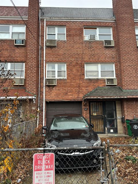 40 Autumn Avenue Brooklyn NY 11208