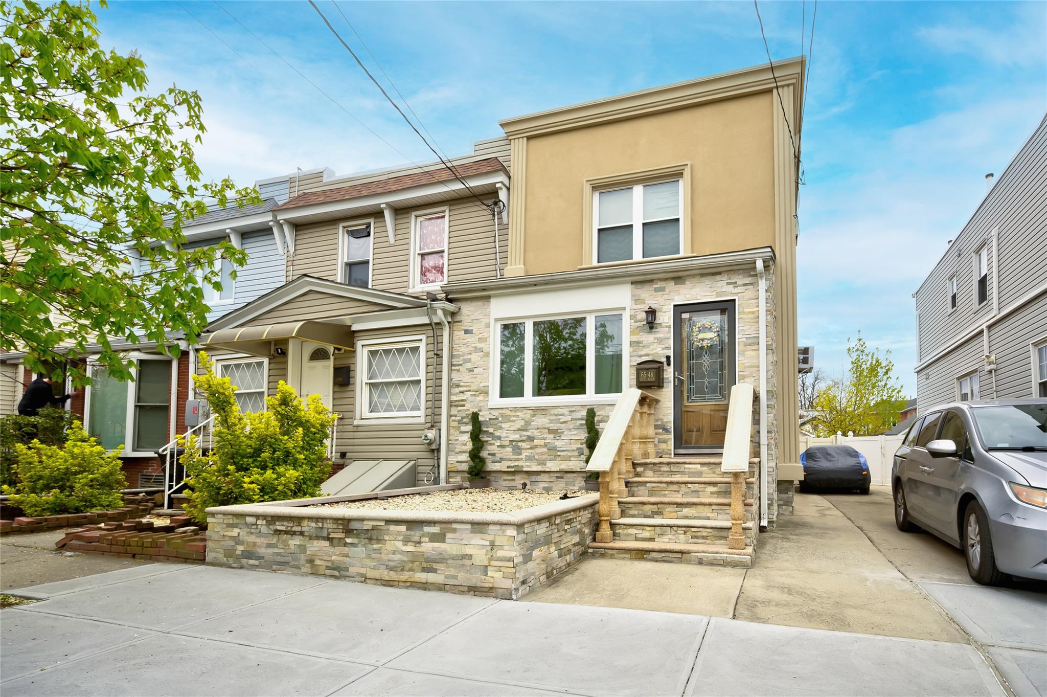 6546 79th Place, Middle Village, New York image 2