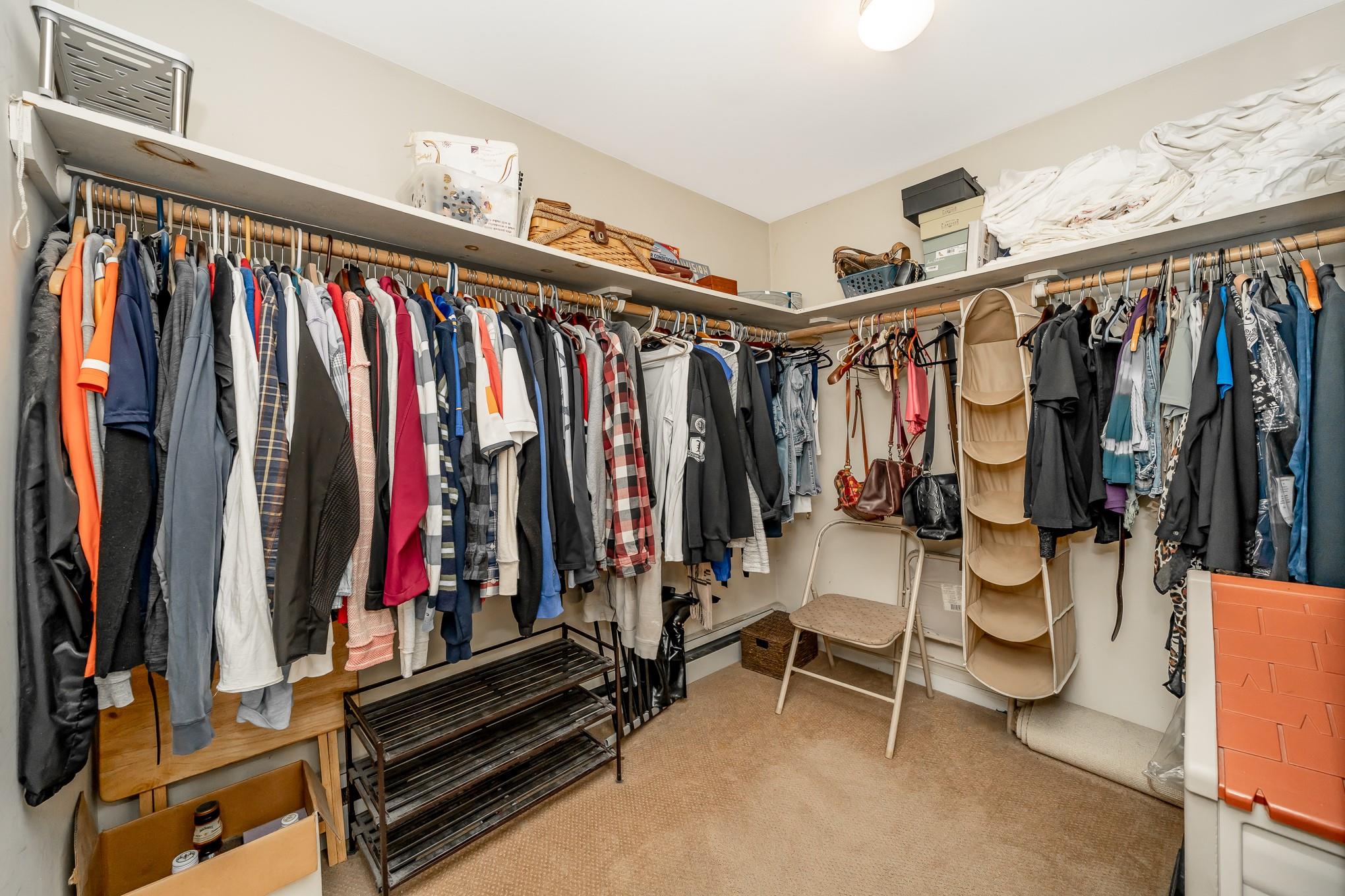 29 Water Lane, Levittown, New York image 8