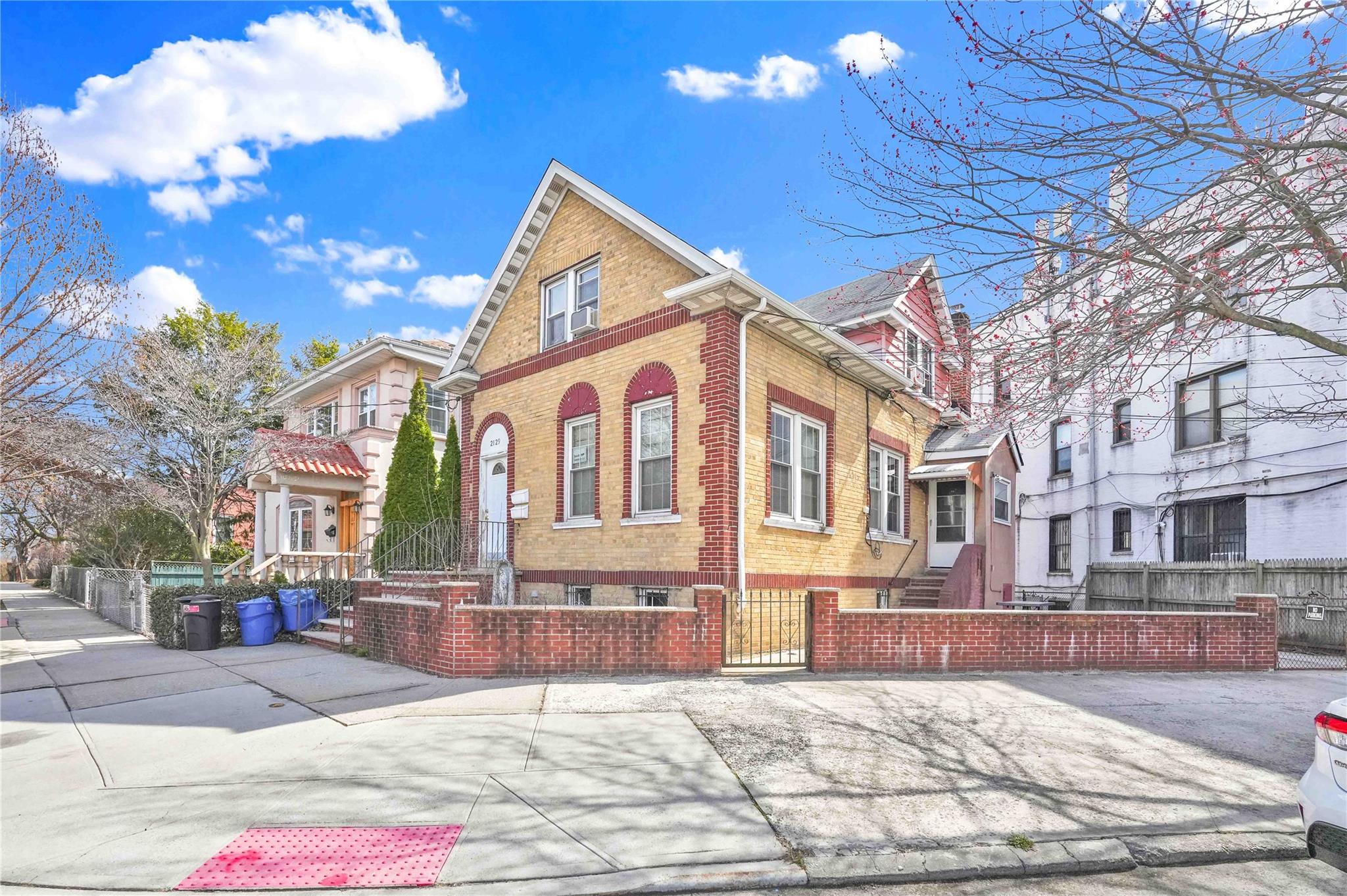 Photo 1 of Hazen Street, Astoria, Queens, NY, $1,299,000, Web #: 847510