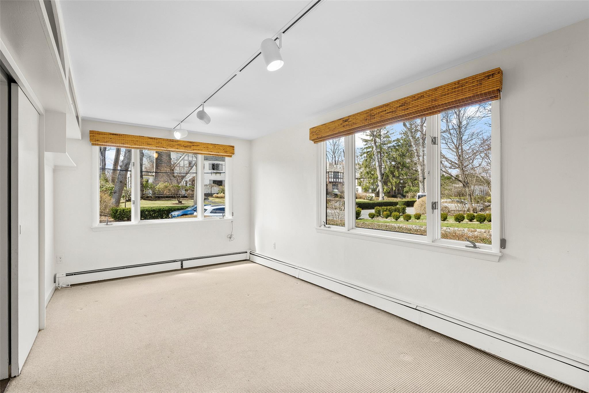 1 Highwood Avenue, Larchmont, Florida image 9