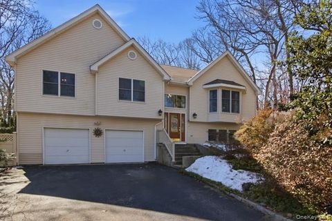 Townhouse For Sale - 247 Dogwood Drive<br/> Wading River, NY 11792