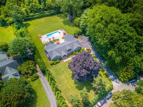 29 Fox Hollow Lane Old Westbury NY 11568